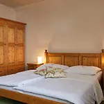 Cernicka Obora 3*