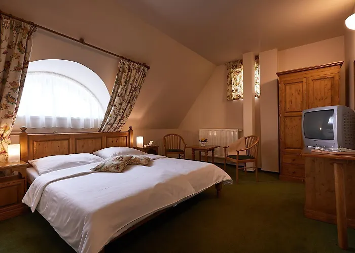 Cernicka Obora 3*